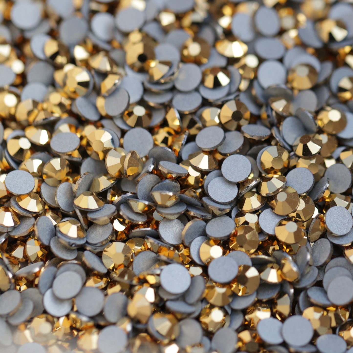 preciosa flatback crystal rhinestone in aurum color