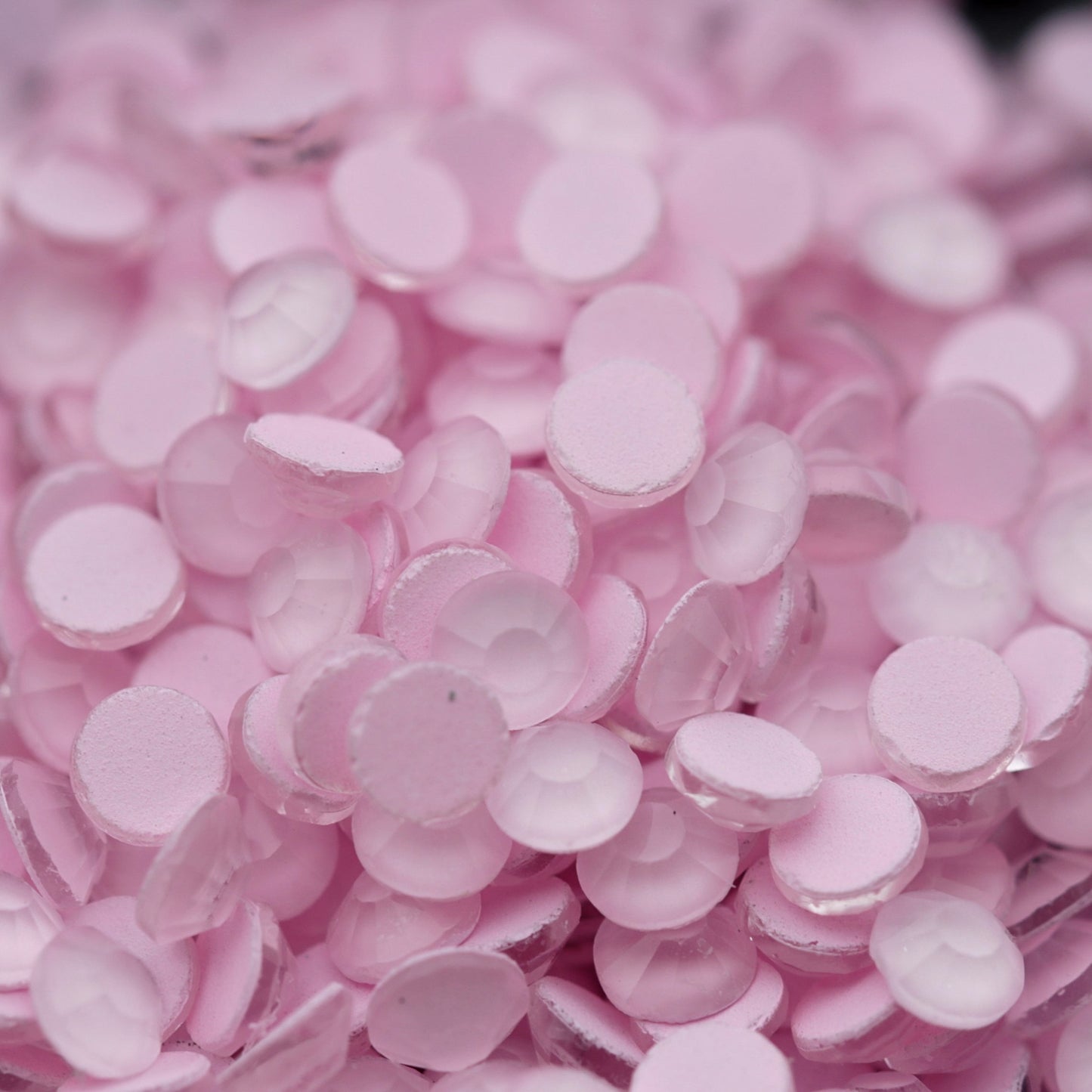 nail art rhinestone baby pink color