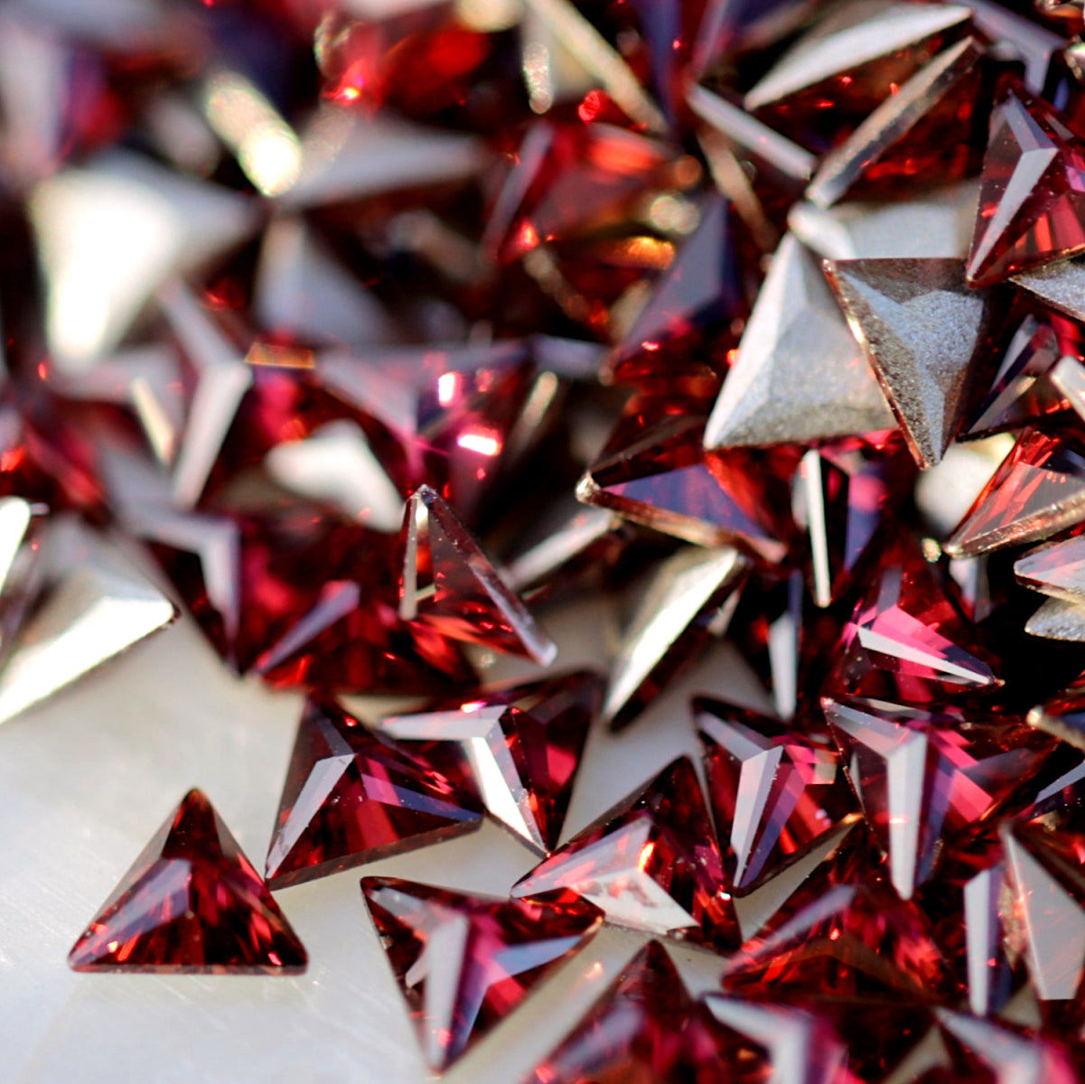 flatback zircon nail art decoration triangle burgundy