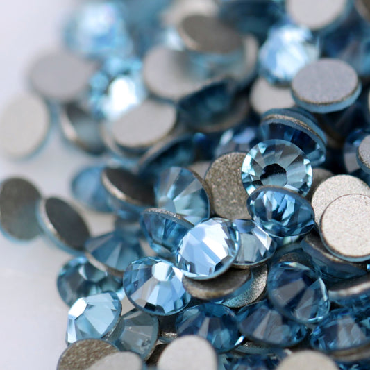 Preciosa Flatback Crystal Rhinestone Aquamarine