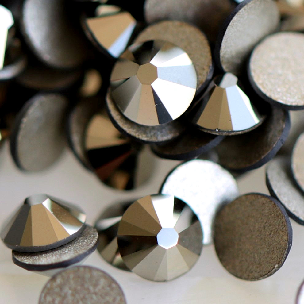 Swarovski Flatback Crystal Rhinestone Metallic Light Gold