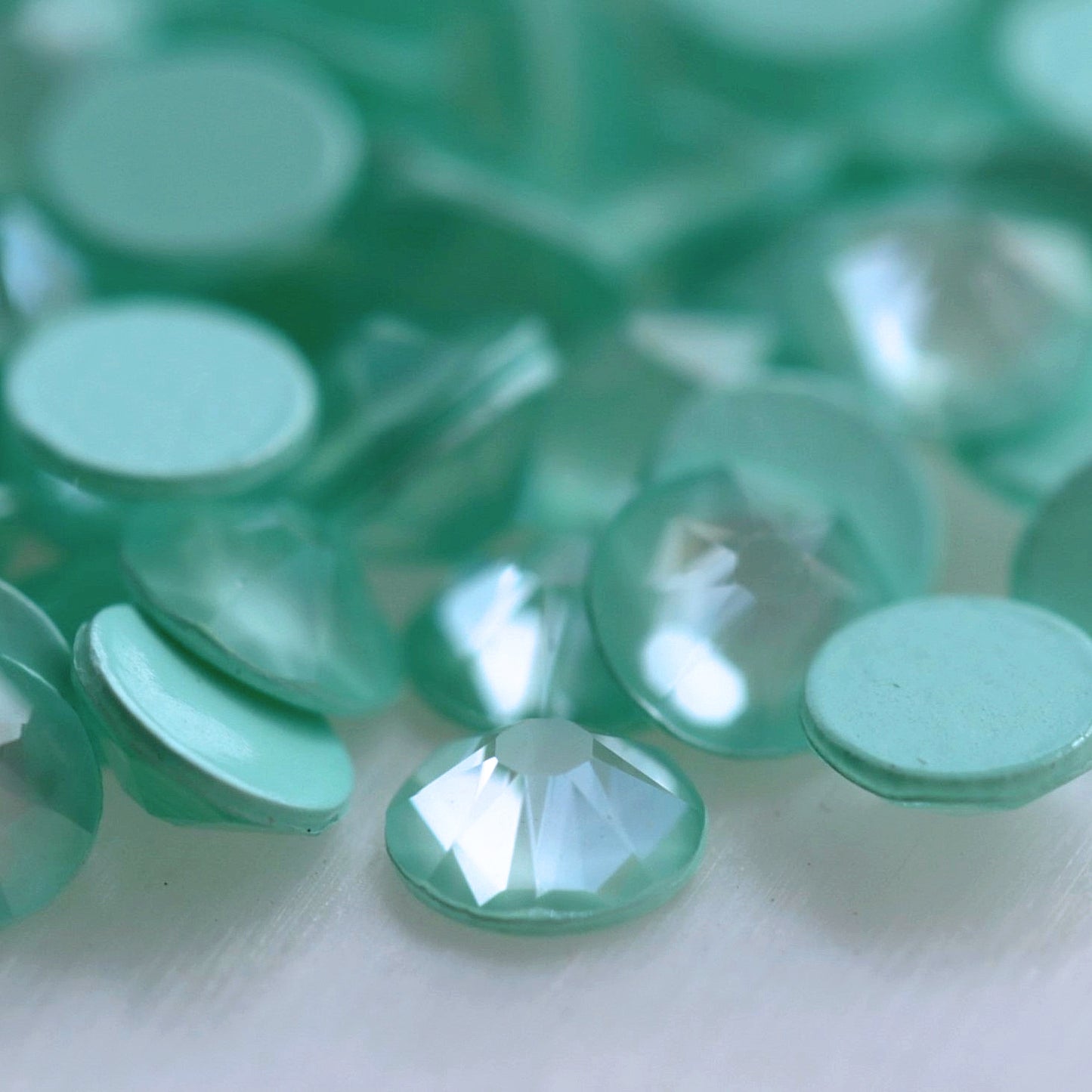 Swarovski Flatback Crystal Rhinestone Soft Mint Ignite